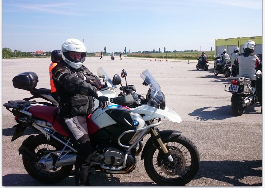 BMW und Honda Motorrad Fahrsicherheits Training
