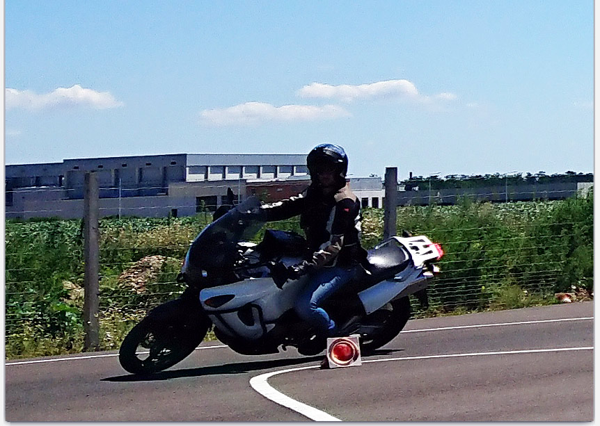 Honda Motorrad Fahrsicherheitstraining beim BIKE-CHECKER